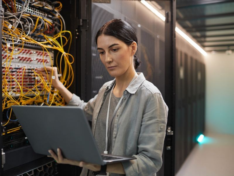 Field Service de TI vs. Suporte remoto: Qual é a melhor opção para a sua empresa?